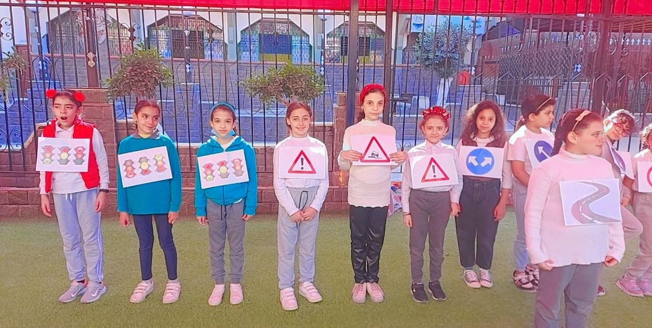 شبان بنها تنظم حملة للتوعية باشارات المرور