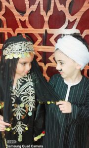 بفقرات فؤاد المهندس وشويكار.. شبان بنها تحتفل بأعياد الطفولة