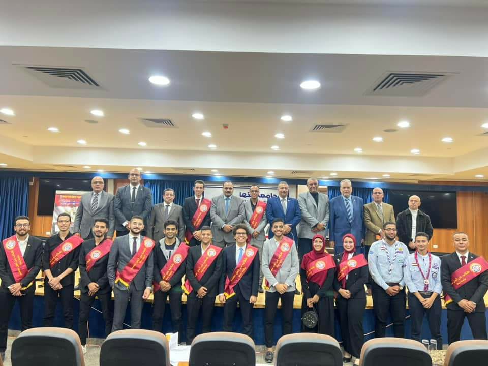 أبو الفتوح أمينا لاتحاد طلاب جامعة بنها أبو الفتوح أمينا لاتحاد طلاب جامعة بنها