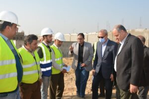 محافظ القليوبية يتفقد عدد من المصانع بمنطقة الصفا الصناعية بالخانكة