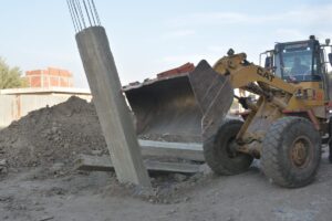 محافظ القليوبية يزيل حالتين أسوار مخالفة على ترعة الإسماعيلية بشبرا الخيمة