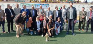 رئيس جامعة بنها يكرم الطلاب الفائزين في مسابقة دورى الصوف الدراسية والألعاب الجامعية