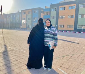 "شكرا من القلب"  الشبان تكرم أبنائها ومعلميها