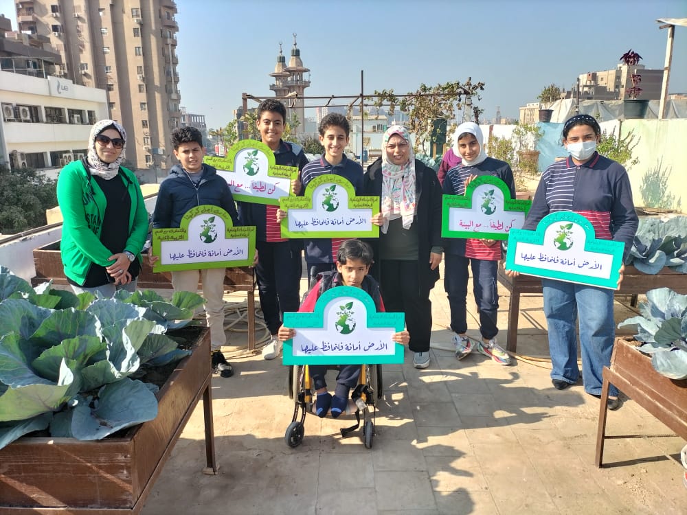 شبان بنها مدرسة صديقة للبيئة 