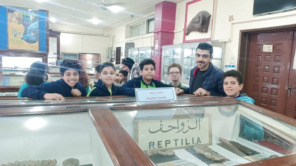 شبان بنها تنظم زيارة إلى المتحف الجيولوجى المصري