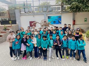 شبان بنها تنظم زيارة إلى المتحف الجيولوجى المصري