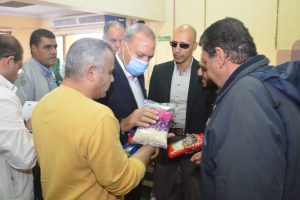 محافظ القليوبيه يتفقد مصنع لـ "الأرز" بالمنطقه الصناعيه بالعبور