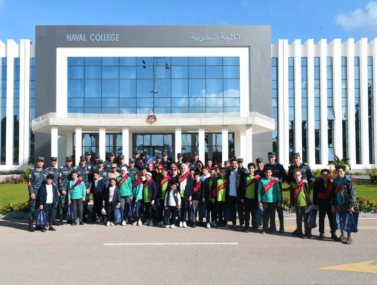 شبان بنها تنظم زيارة إلى الكلية البحرية شبان بنها تنظم زيارة إلى الكلية البحرية