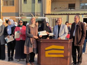 شبان بنها تكرم أسرة اللغة الانجليزية 