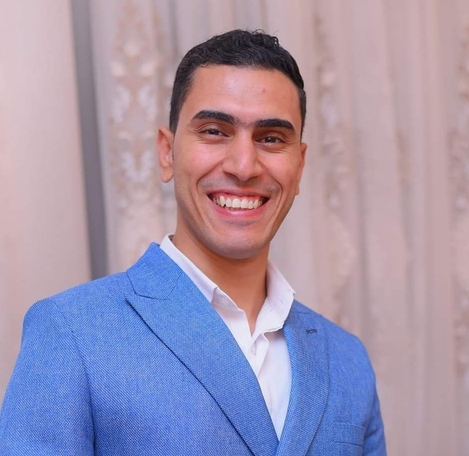 المنشد المصري يحيى نادي يفوز بلقب منشد الشارقة للموسم الـ14