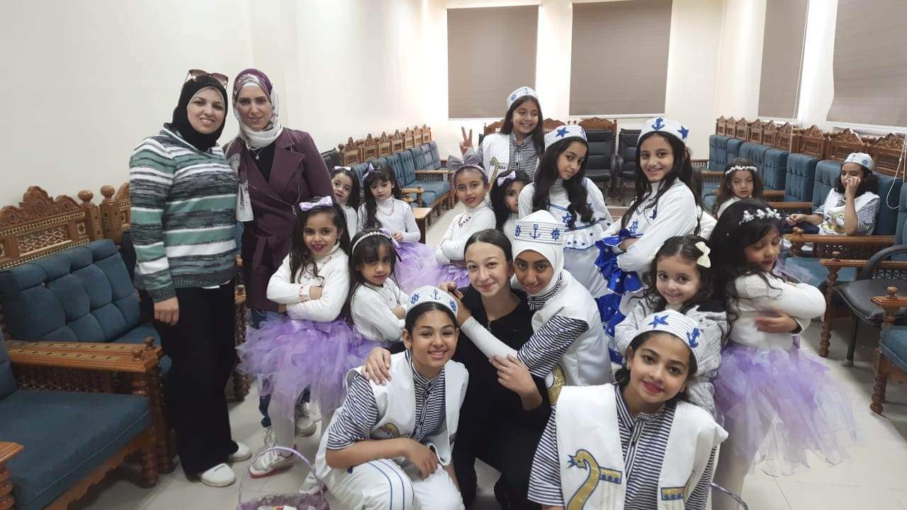 للحفاظ علي البيئة.. شبان بنها تنظم عرضا باللغة الفرنسية