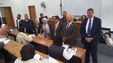 رئيس جامعة بنها يتفقد الامتحانات بالجامعة الأهلية بمقر الجامعة بمدينة العبور