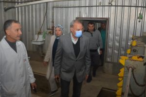 محافظ القليوبية يتفقد مشروع الـ 30 مليون بيضة بالخانكة للاطمئنان على سير العمل بالمشروع