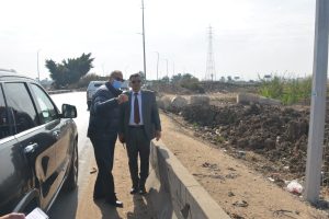 محافظ القليوبية: رفع 300 طن تراكمات وردش مباني على جانبي الطريق بمدينة بنها