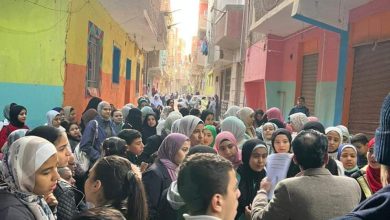شباب وأطفال.. أهالي قرية بالقليوبية ينظمون رحلة للمشاركة في معرض الكتاب