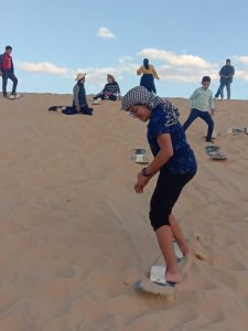 شبان بنها تنظم رحلة إلي وادى الريان