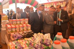 محافظ القليوبيه يفتتح معرض أهلا رمضان بمدينه بنها