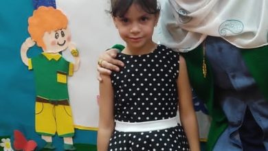 الطفلة كارما رسامة المستقبل