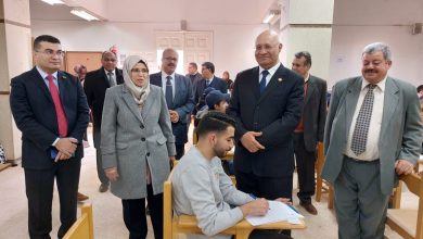 رئيس جامعة بنها يتفقد الامتحانات بكليتي الزراعة والطب البيطرى - صور
