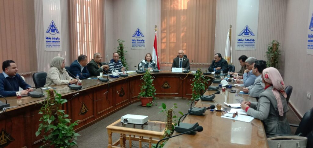 رئيس جامعة بنها يترأس اجتماع مجلس إدارة الاستوديو التعليمي