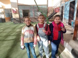 ابتسامة وتفاؤل.. طلاب الشبان يحتفلون بنهاية الامتحانات