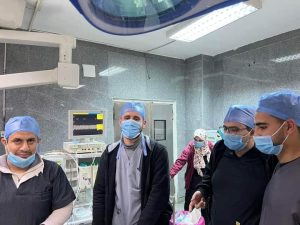 استقرت بالقصبة الهوائية.. إنقاذ حياة طفل ابتلع "لب" بمستشفى بنها الجامعي