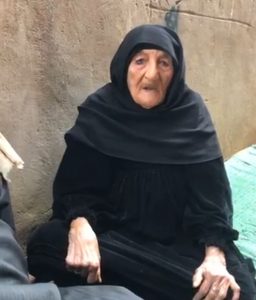 أكبر معمرة بالقليوبية: الأهلي كعبه عالي وهنكسب 4