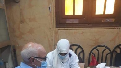 تحت شعار "لا انتظار ولا ازدحام" .. انطلاق حملة طرق الأبواب للتطعيم ضد كورونا بالقليوبية