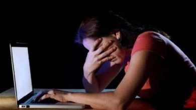 ابتزها بمقاطع فيديو وصور .. تفاصيل اتهام سائق بابتزاز سيدة بالقليوبية