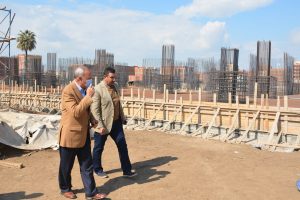 محافظ القليوبية يتابع مشروعات المبادرة الرئاسية «حياة كريمة» في قطاعي الطرق والصحة