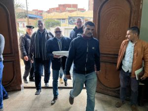 تقديم الكفن ينهي خصومة ثأرية بين عائلتين في زاوية بلتان بالقليوبية - صور