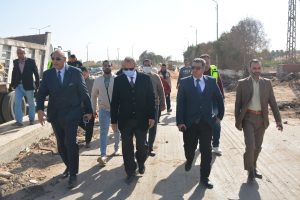 محافظ القليوبية ورئيس جهاز تعمير القاهرة الكُبرى يتفقدان أعمال تطوير المرحلة الثانية لمدينة بنها