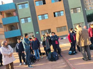 بالرغم من الطقس السئ.. انتظام الدراسة بشبان بنها