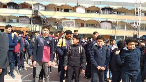 شبان بنها تتحدى مخاطر الزلازل بتجربة اخلاء ناجحة