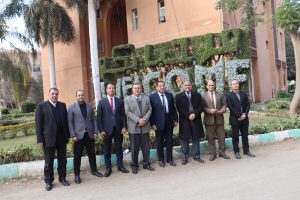 لتعزيز أوجه التعاون .. رئيس جامعة بنها يستقبل وفد هيئة تنمية الصعيد بمجلس الوزراء