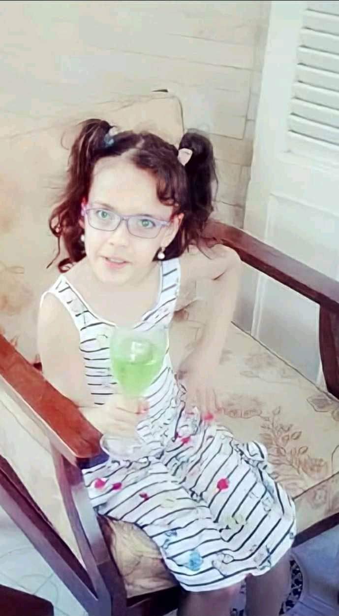 الناجح يرفع ايده.. مبروووك النجاح لميس اسلام