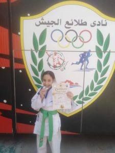 وكيل وزارة الشباب والرياضة بالقليوبية يكرم بطلة الكاراتيه منة أمام - صور