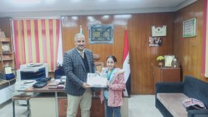 وكيل وزارة الشباب والرياضة بالقليوبية يكرم بطلة الكاراتيه منة أمام - صور