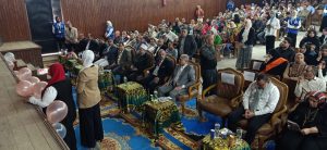 وكيل وزارة الشباب والرياضة بالقليوبية يدشن مبادرة "أمي تاجي" من مسرح نادى الشباب بطوخ