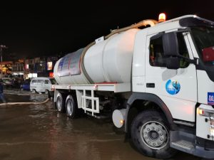 بعد غرق الشوارع .. شفط مياه الأمطار من شوارع القليوبية