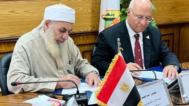 رئيس جامعة بنها يوقع بروتوكول تعاون بين الجامعة والهلال الأحمر بالقليوبية