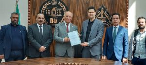 رئيس جامعة بنها يسلم عقود 6 مشروعات لتأسيس شركات ناشئة