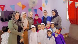" لغرس قيم الوفاء ".. شبان بنها تحتفل بعيد الأم في دار المسنيين