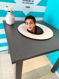 طلاب الدمج بشبان بنها في رحلة ترفيهية لمتحف الأوهام