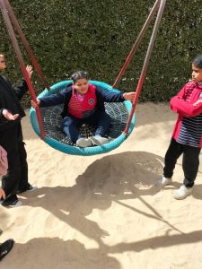 طلاب الدمج بشبان بنها في رحلة ترفيهية لمتحف الأوهام