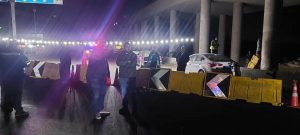 صور - تحويلات مرورية جديدة بسبب هبوط أرضي بكوبري الفحص ببنها