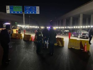 صور - تحويلات مرورية جديدة بسبب هبوط أرضي بكوبري الفحص ببنها