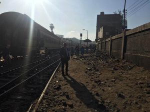 رفع العربات وتسييير حركه القطارات بعد حادث قطار قليوب