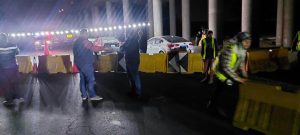 صور - تحويلات مرورية جديدة بسبب هبوط أرضي بكوبري الفحص ببنها