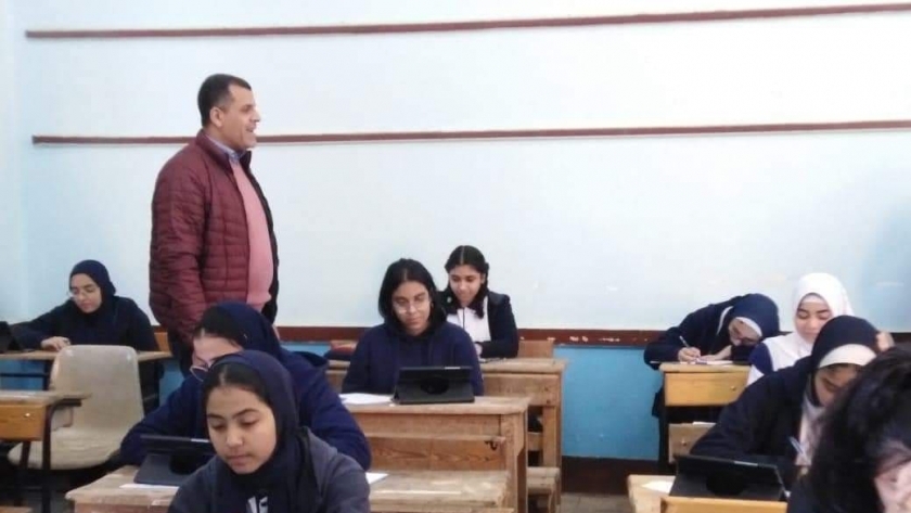 تزامنًا مع تطبيق التوقيت الصيفي .. مواعيد امتحانات الصف الأول والثاني الثانوي بالقليوبية